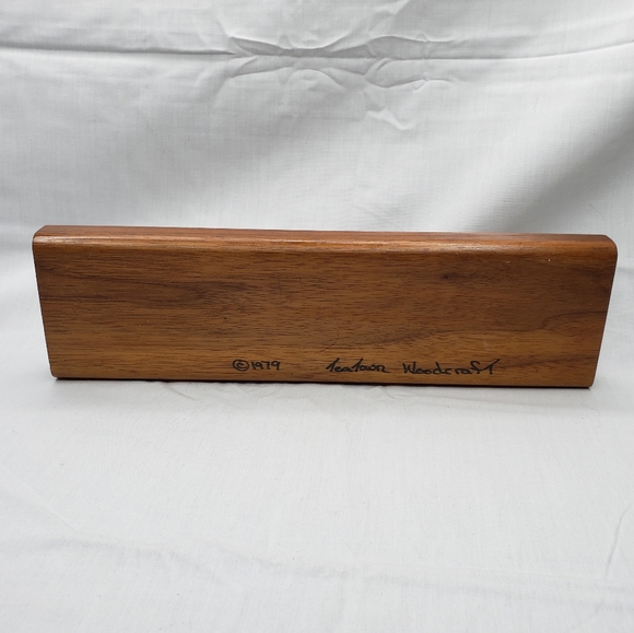 Wood Slotted Sign or Picture Holder Vintage Handcrafted 1979 Teatown Woodcraft - Picture 2 of 9